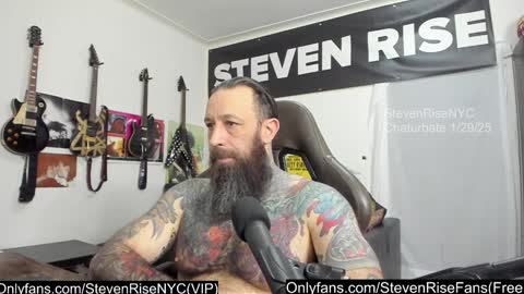 Snapshot of stevenrisenyc chatting on 01-29-25, 02:00 StevenRiseNYC online show from 01-29-25, 02:00