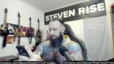 Snapshot of stevenrisenyc chatting on 09-10-25, 12:16 StevenRiseNYC online show from 09-10-25, 12:16