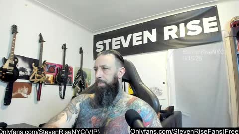 Snapshot of stevenrisenyc chatting on 09-15-25, 12:38 StevenRiseNYC online show from 09-15-25, 12:38