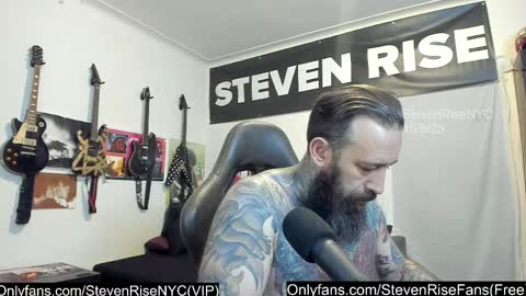 Snapshot of stevenrisenyc chatting on 10-07-25, 11:07 StevenRiseNYC online show from 10-07-25, 11:07