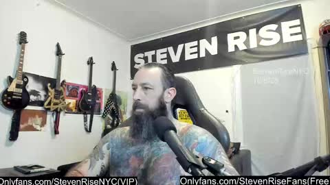Snapshot of stevenrisenyc chatting on 10-08-25, 12:36 StevenRiseNYC online show from 10-08-25, 12:36
