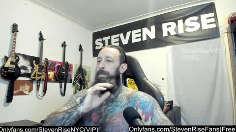 Snapshot of stevenrisenyc chatting on 10-09-25, 01:31 StevenRiseNYC online show from 10-09-25, 01:31