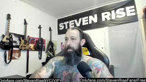 Snapshot of stevenrisenyc chatting on 10-13-25, 12:54 StevenRiseNYC online show from 10-13-25, 12:54