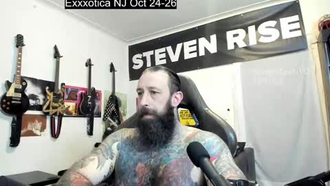 Snapshot of stevenrisenyc chatting on 10-18-25, 01:52 StevenRiseNYC online show from 10-18-25, 01:52