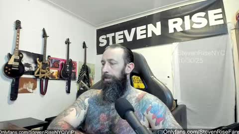 Snapshot of stevenrisenyc chatting on 10-31-25, 02:56 StevenRiseNYC online show from 10-31-25, 02:56
