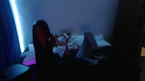 steven online show from 01-04-25, 04:33