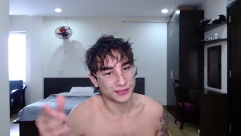 Alex   online show from 01-14-25, 04:15