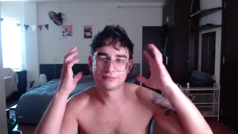 Snapshot of steveoceanbeanhuge chatting on 06-14-26, 03:08 Alex online show from 06-14-26, 03:08