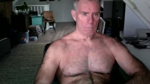 Snapshot of stevetwo chatting on 01-18-25, 02:55 stevetwo online show from 01-18-25, 02:55