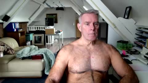 Snapshot of stevetwo chatting on 01-08-26, 11:23 stevetwo online show from 01-08-26, 11:23