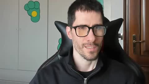 Steve online show from 03-03-25, 01:42