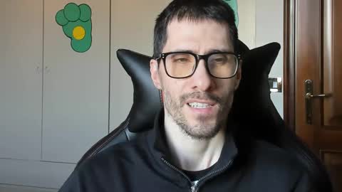 Steve online show from 03-04-25, 03:15