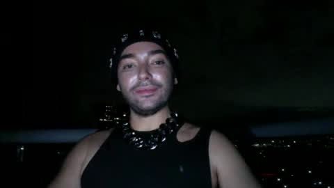 Snapshot of stevey_94 chatting on 10-31-25, 05:19 gay tease online show from 10-31-25, 05:19