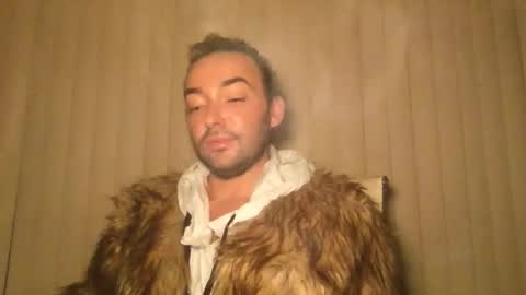 Snapshot of stevey_94 chatting on 11-01-25, 11:29 gay tease online show from 11-01-25, 11:29