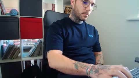 stevie_rae online show from 10-24-25, 12:01