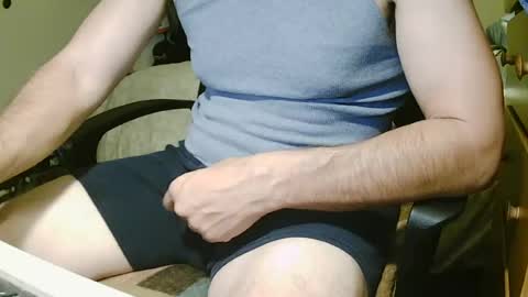 Snapshot of stevo69697 chatting on 07-20-26, 04:27 Chillguy online show from 07-20-26, 04:27