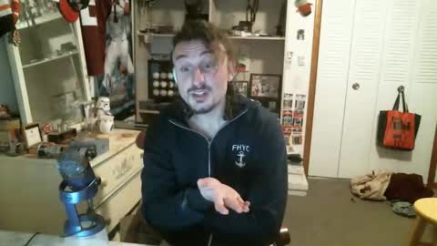 Snapshot of stickey4areason chatting on 11-11-25, 03:17 stickey online show from 11-11-25, 03:17