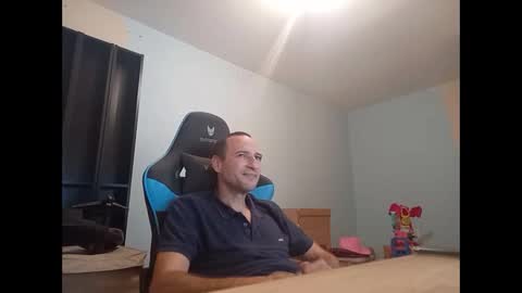 Snapshot of stickolive1 chatting on 09-09-25, 07:35 stickolive1 online show from 09-09-25, 07:35