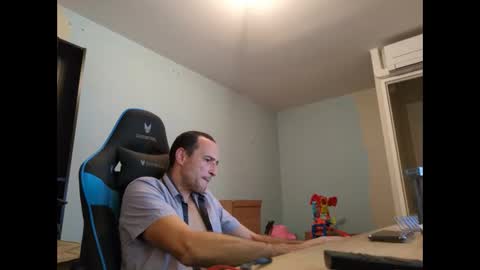 Snapshot of stickolive1 chatting on 09-11-25, 10:21 stickolive1 online show from 09-11-25, 10:21