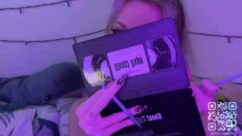 Snapshot of stillsweety chatting on 02-11-26, 10:15 stillsweety online show from 02-11-26, 10:15