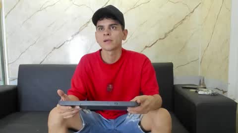 friends online show from 12-23-25, 05:38