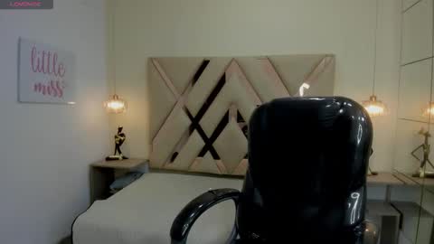 Stiwen online show from 03-21-26, 04:54