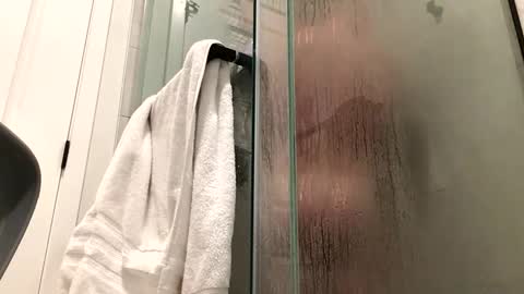 Snapshot of stlhotwifeguy chatting on 02-17-25, 06:37 stlhotwifeguy online show from 02-17-25, 06:37