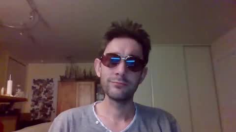 Julien9477 online show from 10-25-25, 08:14