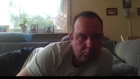 stoned1983 online show from 11-17-25, 11:05