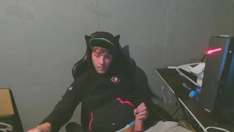 stonedpanda77 online show from 12-17-24, 05:40