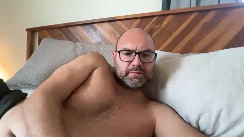 stoney8inches online show from 05-01-26, 02:43