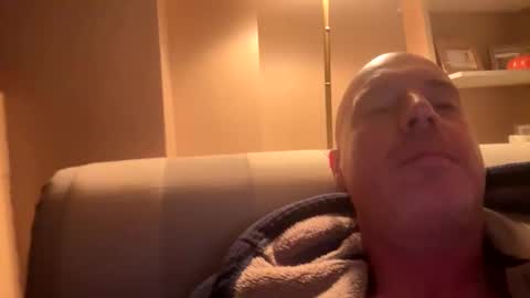 Stoodley22 online show from 10-11-25, 06:50