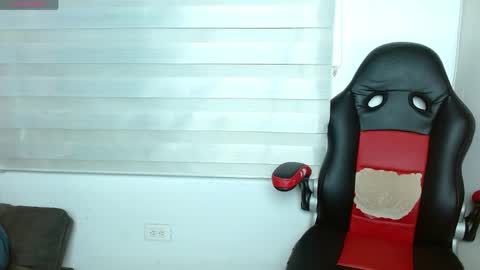 stormy_hot1 online show from 05-22-26, 11:54
