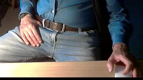 Snapshot of str8_dave chatting on 06-15-26, 07:38 Dave online show from 06-15-26, 07:38