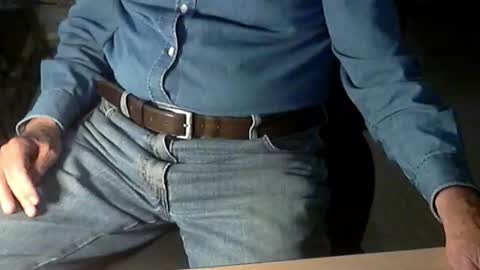 Snapshot of str8_dave chatting on 06-20-26, 02:42 Dave online show from 06-20-26, 02:42