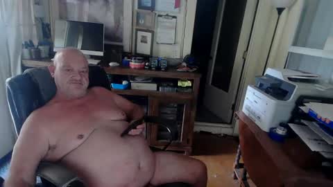 Snapshot of str8chaser1972 chatting on 07-29-26, 04:49 lonely here in the country online show from 07-29-26, 04:49