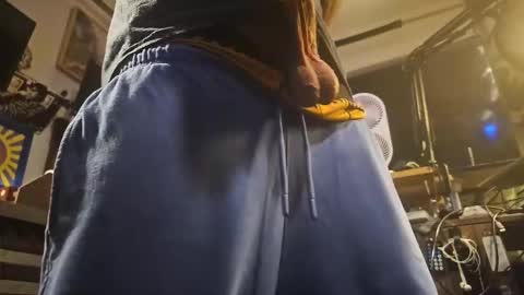 Str8 online show from 11-19-25, 08:25