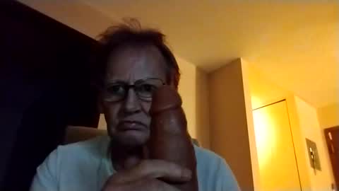 straddlemy1111 online show from 10-21-25, 06:58