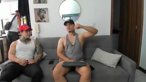 straight__friends online show from 05-19-26, 01:50