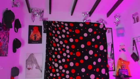 straight_baby online show from 04-24-26, 08:06