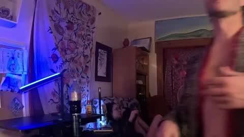 Snapshot of straightishd chatting on 11-05-25, 11:32 Cowboy Zuhly online show from 11-05-25, 11:32