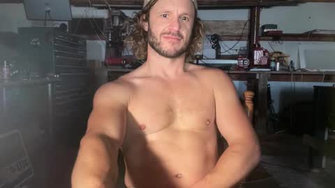 Snapshot of straightishd chatting on 05-26-26, 04:36 Cowboy Zuhly online show from 05-26-26, 04:36