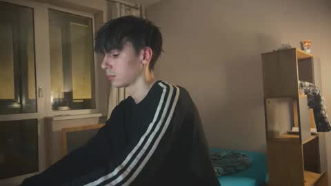 Snapshot of stralght_twinks chatting on 02-14-26, 05:43 Ray online show from 02-14-26, 05:43