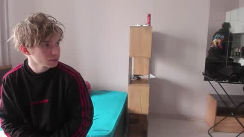 Ray online show from 04-05-26, 08:55