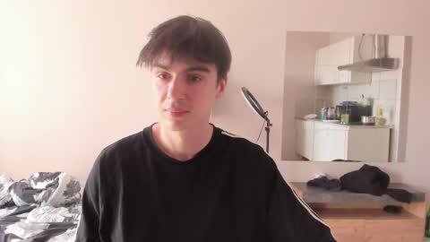 Ray online show from 04-21-26, 12:44