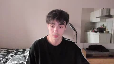 Ray online show from 04-25-26, 03:31