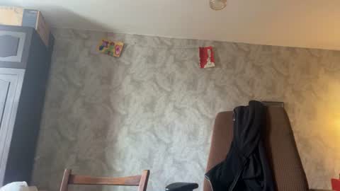 Snapshot of stralght_twinks chatting on 07-08-26, 11:04 Ray online show from 07-08-26, 11:04
