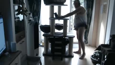 Stranger online show from 09-11-25, 08:36