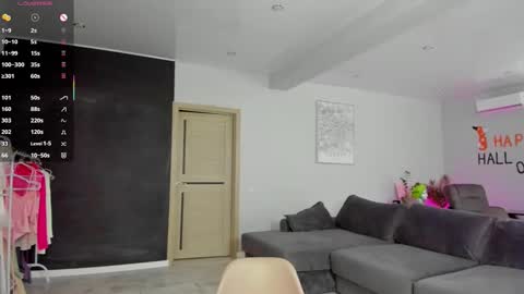 Laura online show from 10-06-25, 04:43