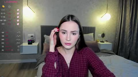 Snapshot of straw_juice chatting on 05-03-26, 03:18 Laura online show from 05-03-26, 03:18